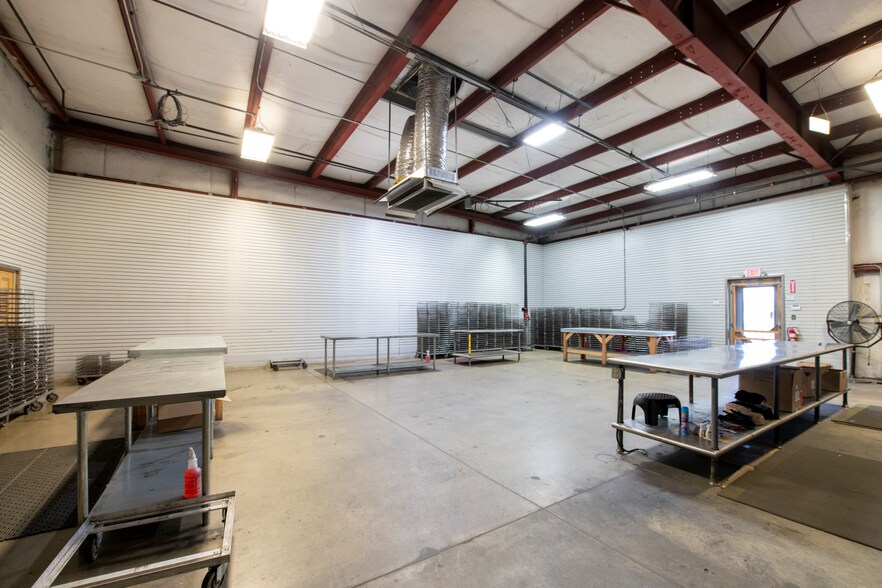 More Photos Of 1934 Navarre Rd SW, Canton Warehouse For Sale