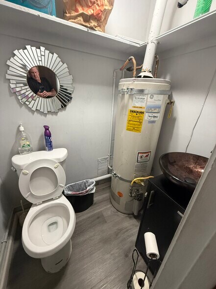 More Photos Of 3 S Wood St, Salinas Storefront Retail Residential For Sale