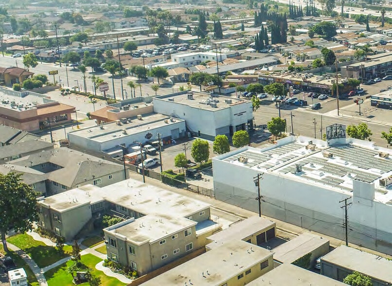 More Photos Of 2635 W Orangethorpe Ave, Fullerton Showroom For Sale