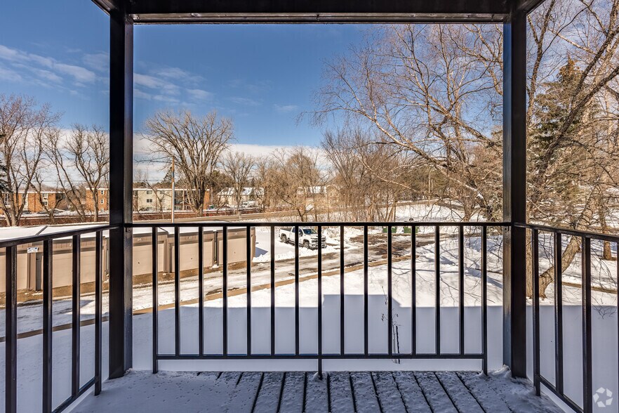 More Photos Of 2050 7th Ave E, North Saint Paul Apartments For Sale