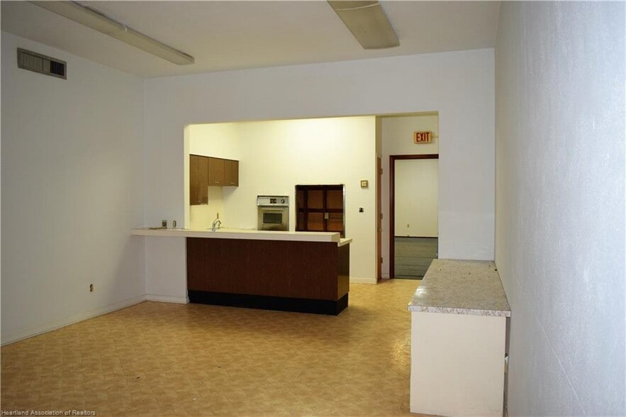 More Photos Of 2 W Main St, Avon Park Office Residential For Sale