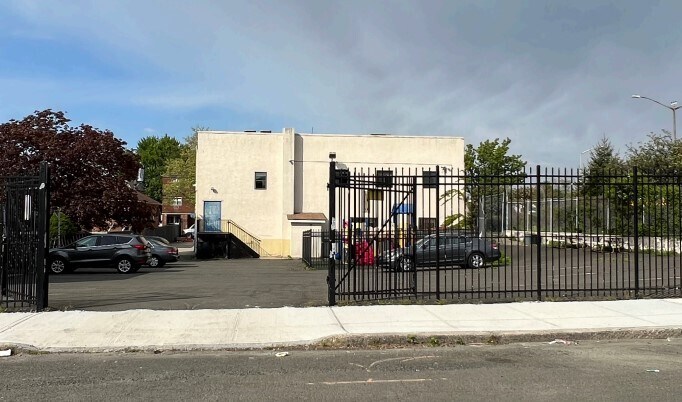 More Photos Of 2778 Bruckner Blvd, Bronx Office For Sale