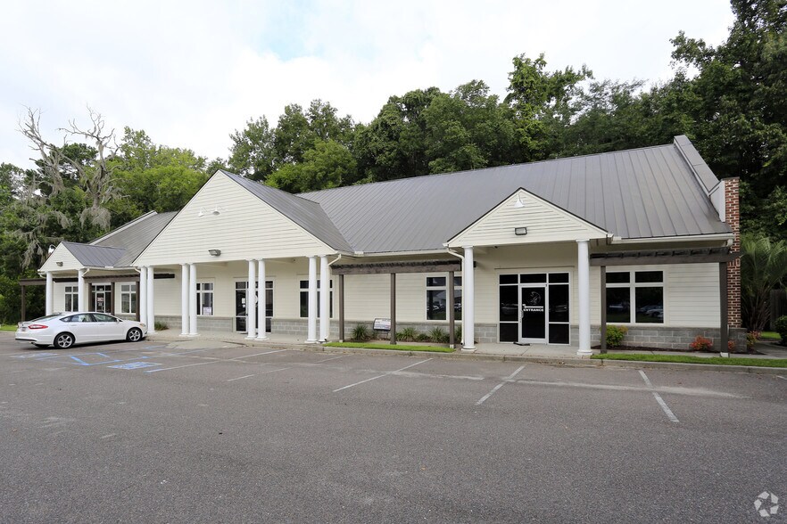 More Photos Of 5401 Netherby Ln, North Charleston Medical For Sale