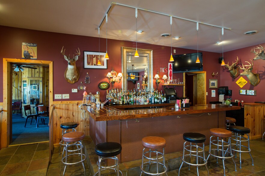 More Photos Of 8079 State Road 259, Lost City Restaurant For Sale