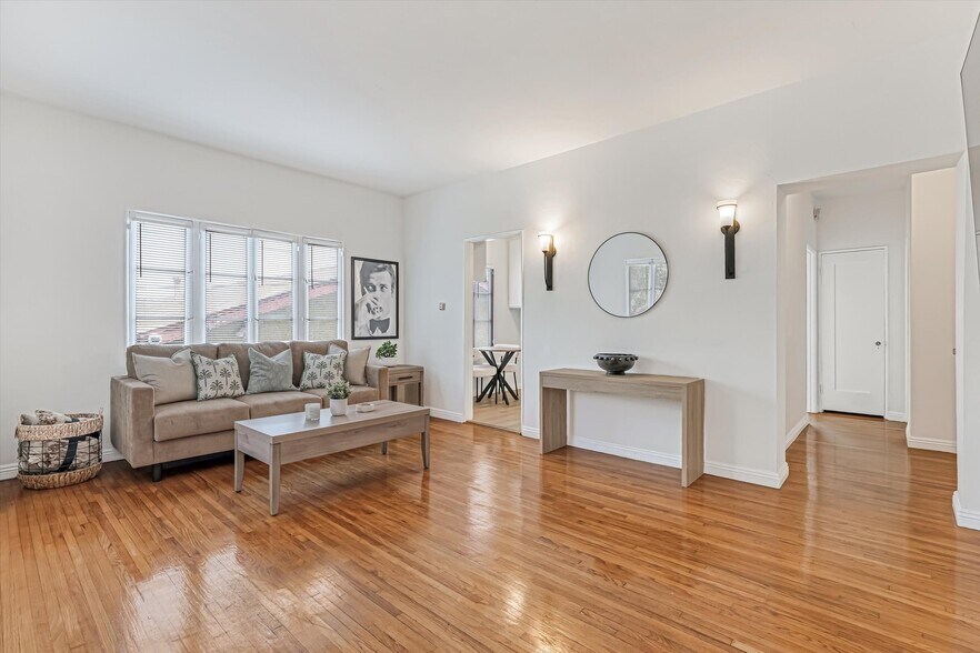 More Photos Of 153-157 W Channel Rd, Santa Monica Apartments For Sale