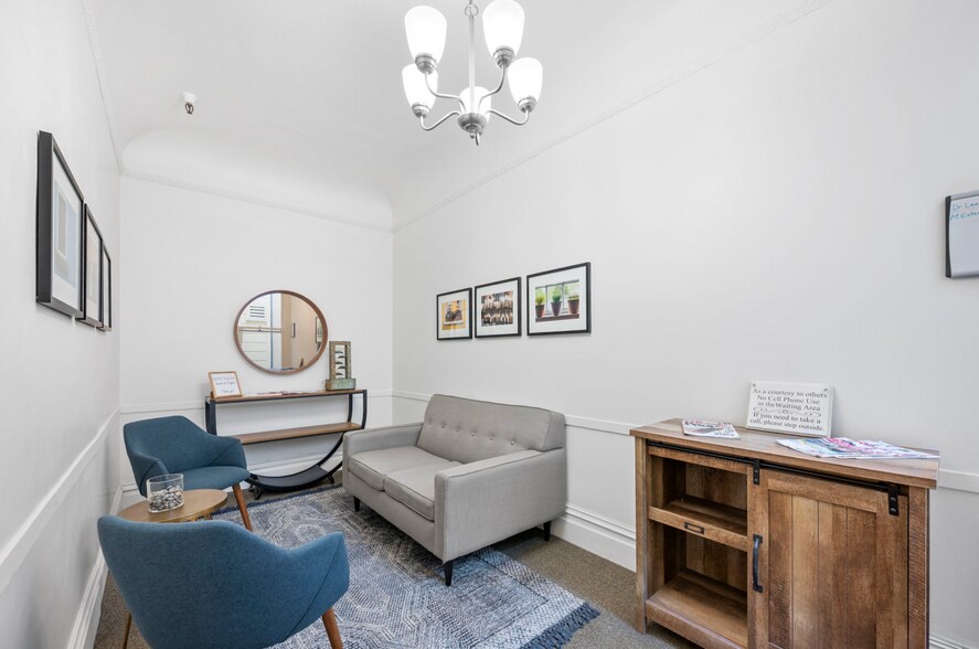 More Photos Of 2250 Union St, San Francisco Storefront Retail Office For Sale