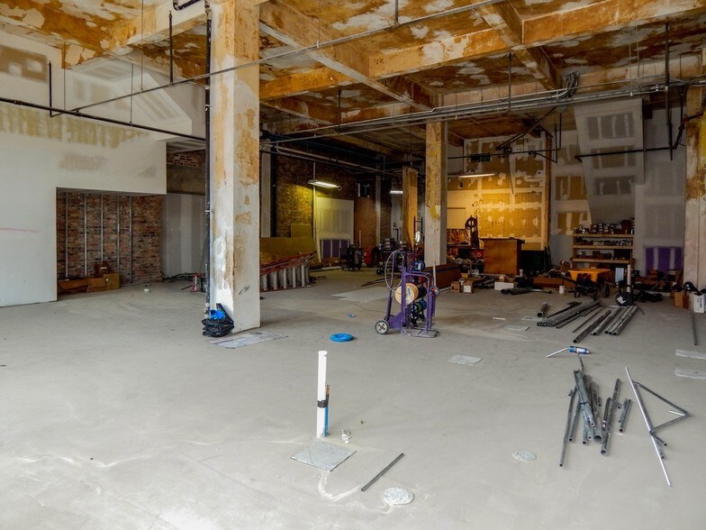 More Photos Of 3 W Garden St, Pensacola Coworking Space