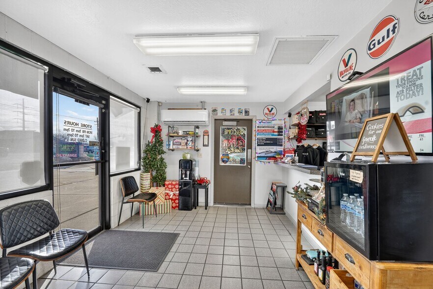 More Photos Of 4650 S Constitution Blvd, Salt Lake City Auto Repair For Sale