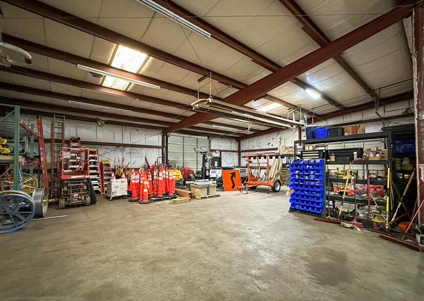 More Photos Of 23 William Way, Bellingham Warehouse For Lease