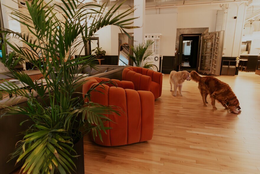 More Photos Of 14 Erb St W, Waterloo Coworking Space