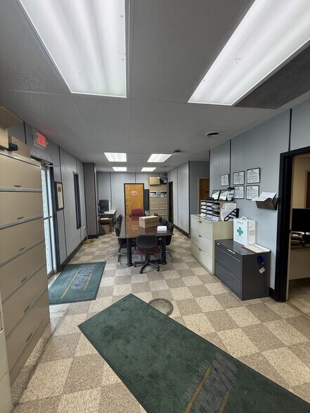 More Photos Of 18 Stone Castle Rd, Rock Tavern Truck Terminal For Sale