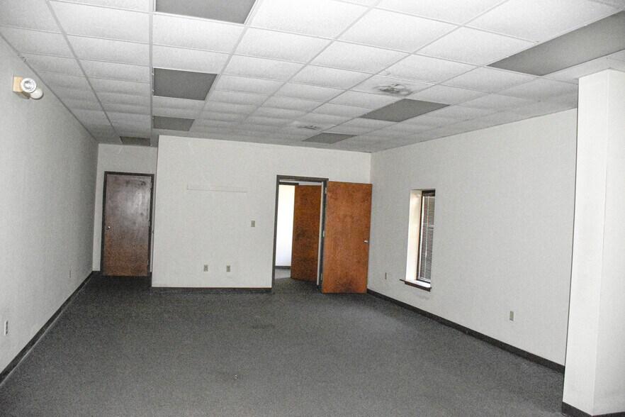 More Photos Of 31 Quail Run, Edgefield Office For Sale