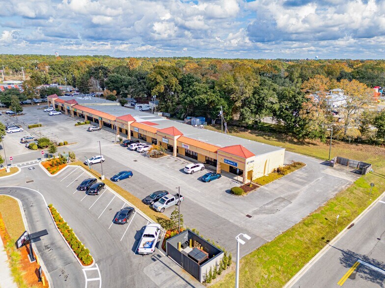 Primary Photo Of 5624-5646 Woodbine Rd, Pace General Retail For Sale