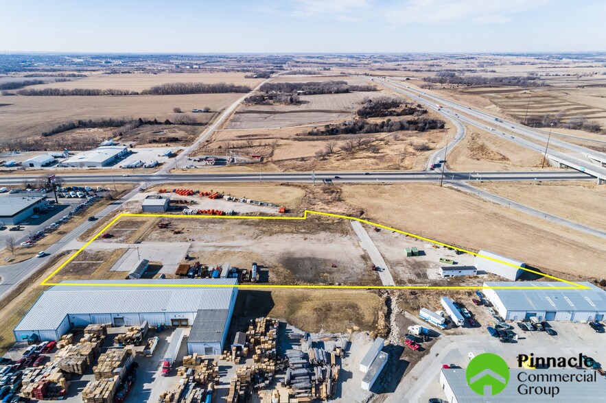 More Photos Of 5700 Arbor Rd, Lincoln Service For Sale