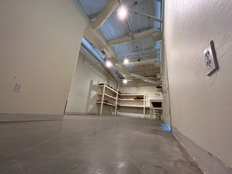 More Photos Of 8281 E Jacque Dr, Prescott Valley Industrial For Sale