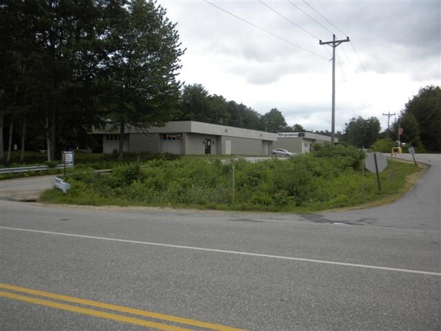 More Photos Of 14 Lexington Dr, Laconia Light Manufacturing For Lease