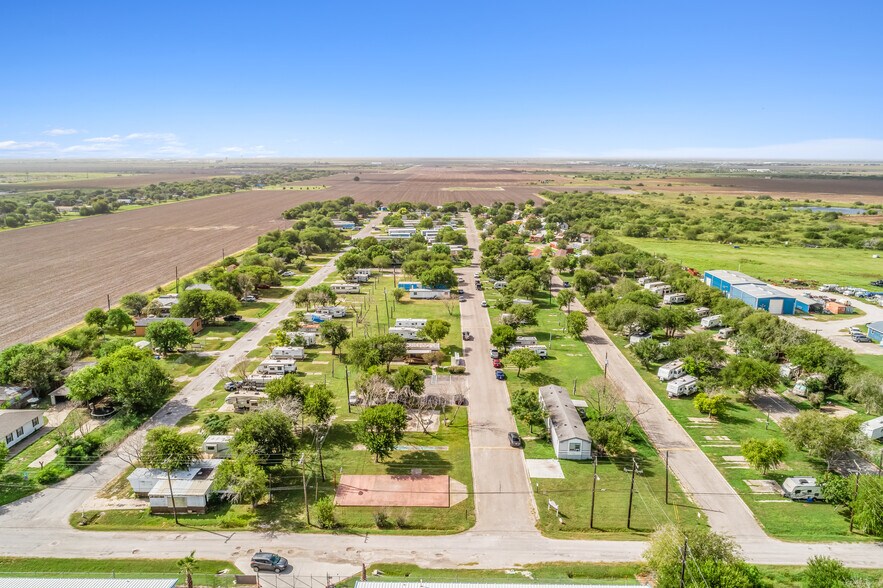 More Photos Of 8225 Leopard St, Corpus Christi Manufactured Housing Mobile Home Park For Sale