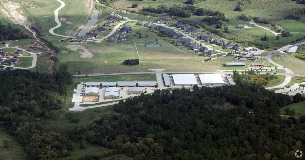 More Photos Of 15349 Summit Park Dr, Montgomery Unknown For Lease