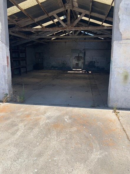 More Photos Of 24148 Robertson Blvd, Chowchilla Industrial For Sale