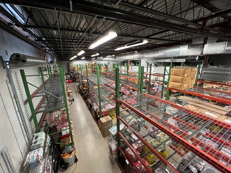 More Photos Of 585 105th Ave N, West Palm Beach Light Distribution For Lease