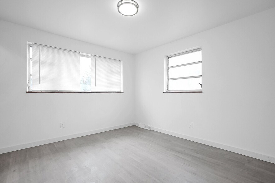 More Photos Of 259-265 Broad Meadows Blvd, Columbus Apartments For Sale