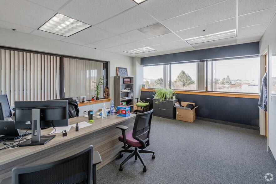 More Photos Of 2 Corporate Pl, Middletown Office For Lease