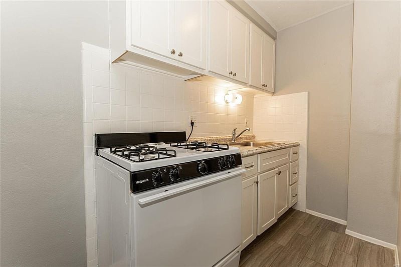 More Photos Of 3646 Illinois Ave, Saint Louis Apartments For Sale