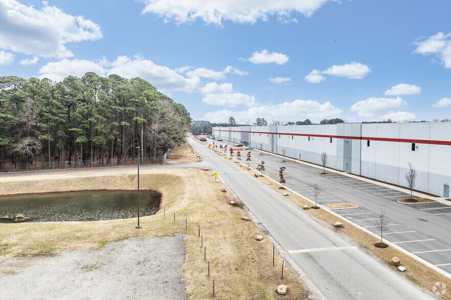 More Photos Of 6701 College Dr, Suffolk Land For Lease