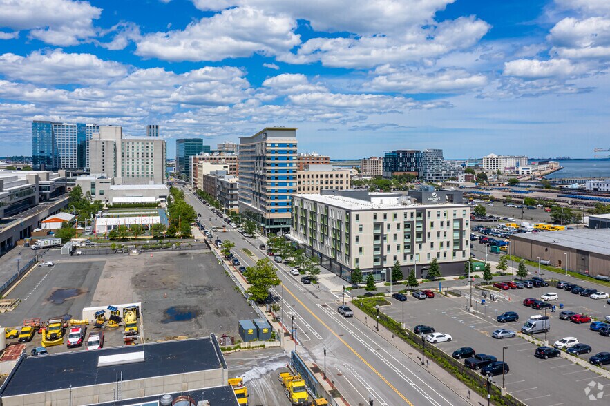 More Photos Of 391-395 D St, Boston Hotel For Lease