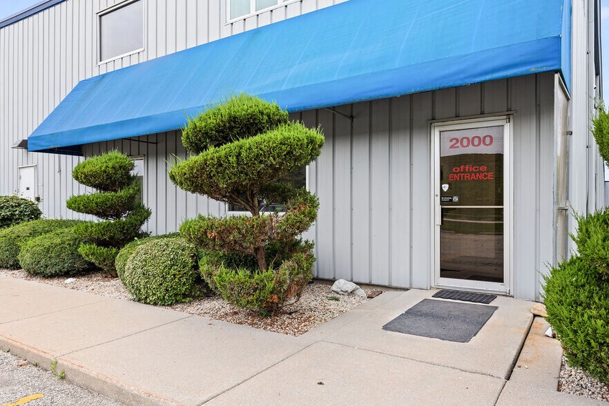 More Photos Of 2000 Ashley Rd, Morris Manufacturing For Lease