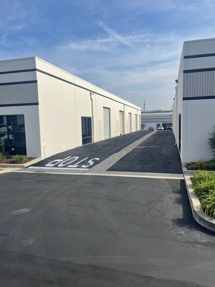 More Photos Of 1861 N Gaffey St, San Pedro Flex For Lease