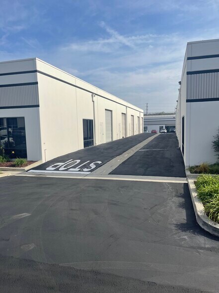 More Photos Of 1861 N Gaffey St, San Pedro Flex For Lease