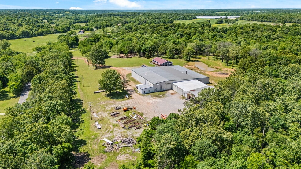 More Photos Of 23044 Honey Creek Rd, Sulphur Springs Distribution For Sale