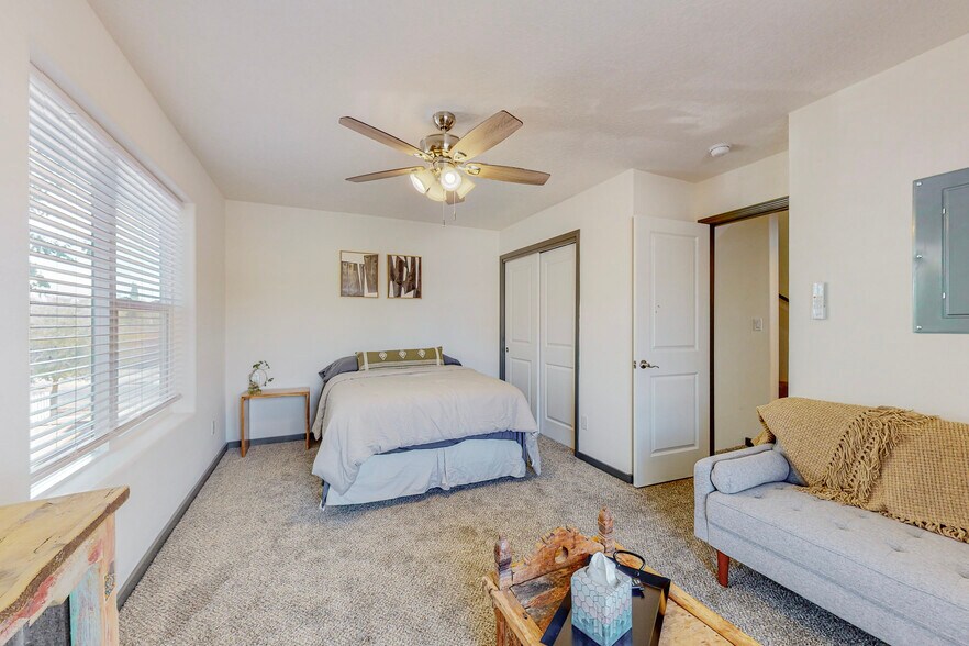 More Photos Of 615 Iron Ave SW, Albuquerque Apartments For Sale