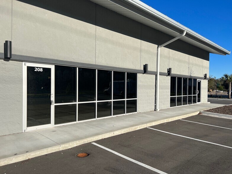 More Photos Of 400 Sterling Plaza Dr, Ponte Vedra Warehouse For Lease
