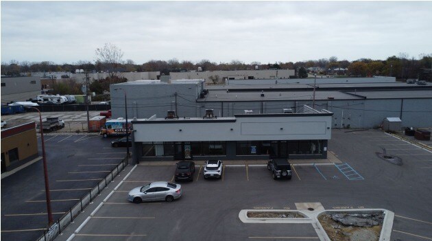 More Photos Of 33190-33196 Groesbeck Hwy, Fraser Storefront Retail Office For Lease