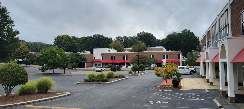 Primary Photo Of 710 Coliseum Dr, Winston-Salem Unknown For Lease