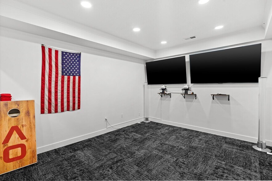 More Photos Of 2550 Washington Blvd, Ogden Office For Lease