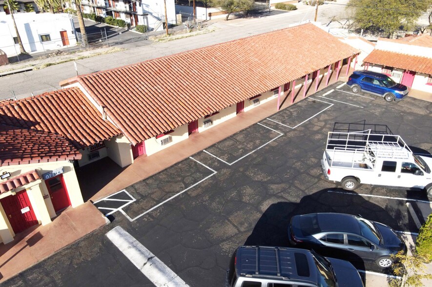 More Photos Of 1650 N Oracle Rd, Tucson Hotel For Sale