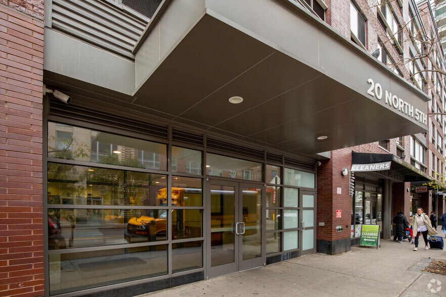 More Photos Of 20 N 5th St, Brooklyn Apartments For Lease