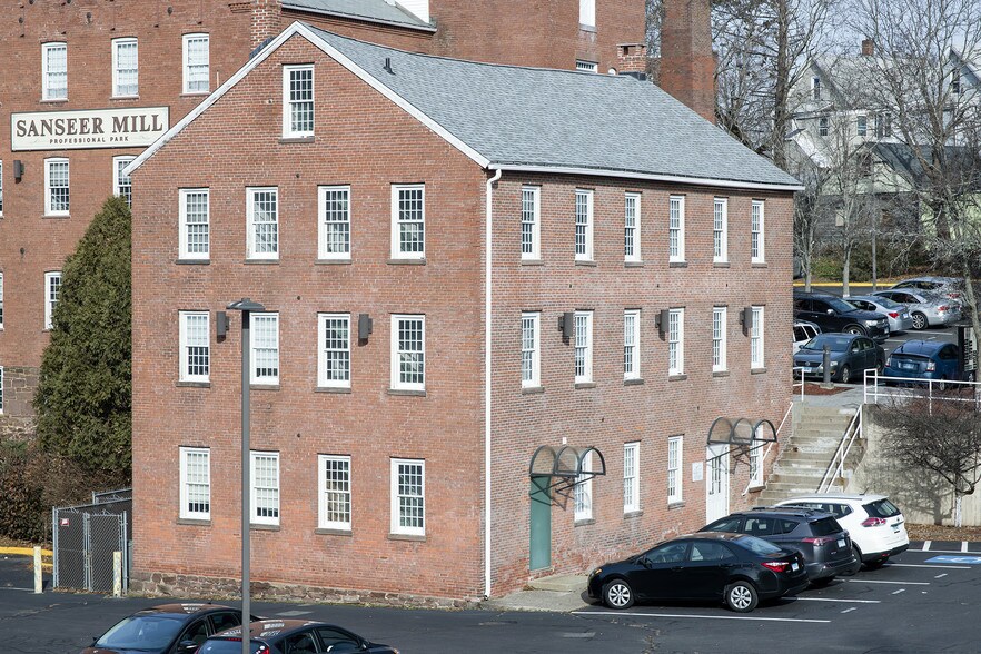 More Photos Of 282 Main St Ext, Middletown Office For Lease