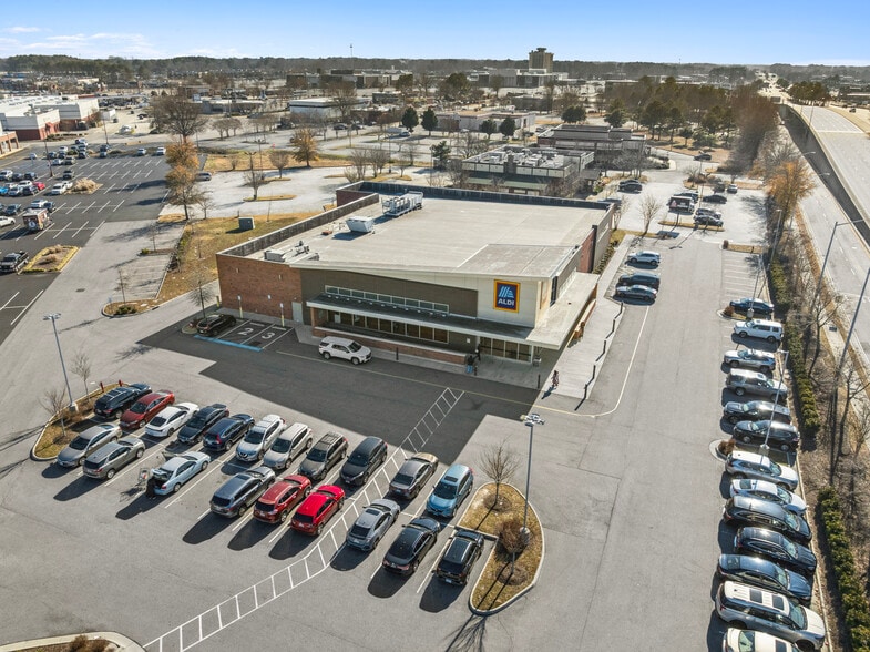 More Photos Of 5900 E Virginia Beach Blvd, Norfolk Unknown For Lease