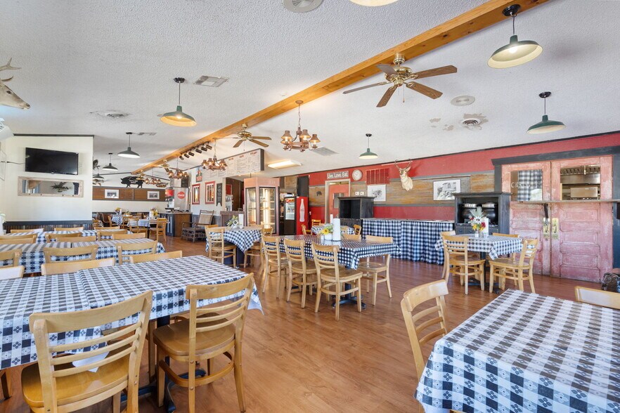 More Photos Of 7930 E State Highway 76, Kirbyville Specialty For Sale