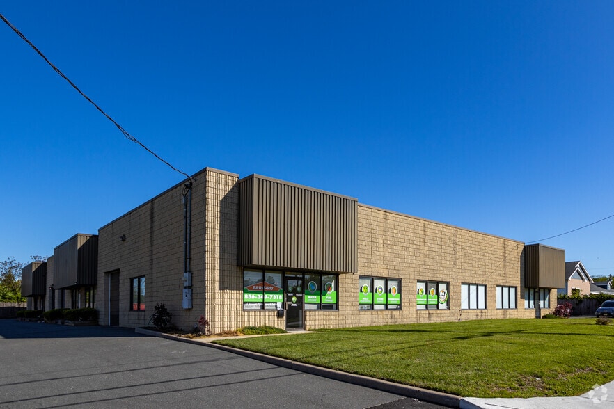 More Photos Of 1325 Route 130, Gloucester City Light Distribution For Lease