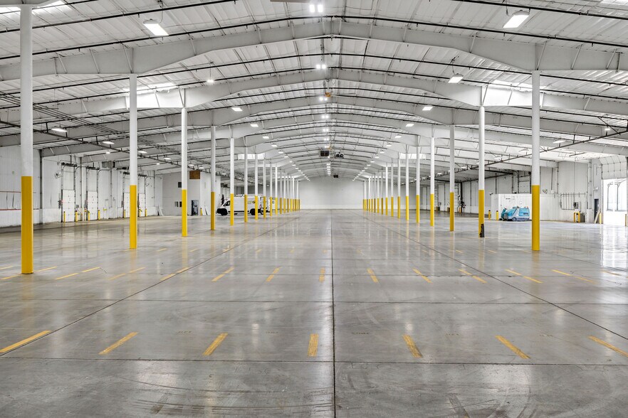 More Photos Of 695 W 1700 S, Logan Warehouse For Lease