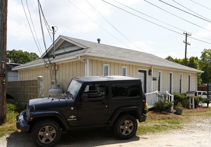 More Photos Of 224-300 Main St, Clayton Office For Sale