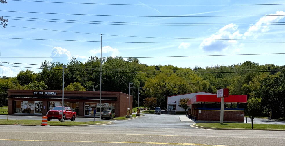 Primary Photo Of 861 25 70 Hwy, Newport Specialty For Sale