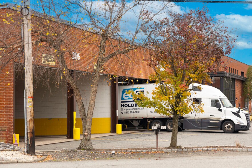 More Photos Of 202-206 Pegasus Ave, Northvale Warehouse For Lease