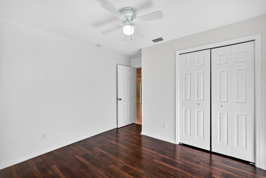 More Photos Of 710 Creuset Ave S, Lehigh Acres Apartments For Sale