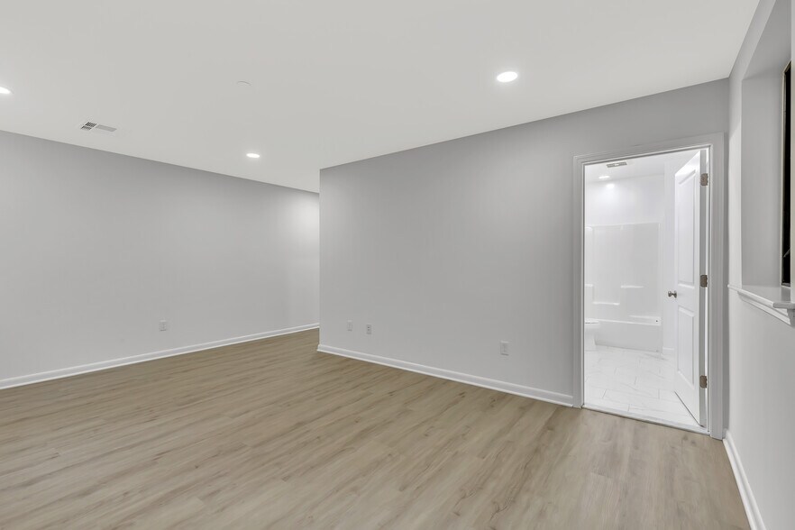 More Photos Of 253 Mantoloking Rd, Brick Apartments For Sale